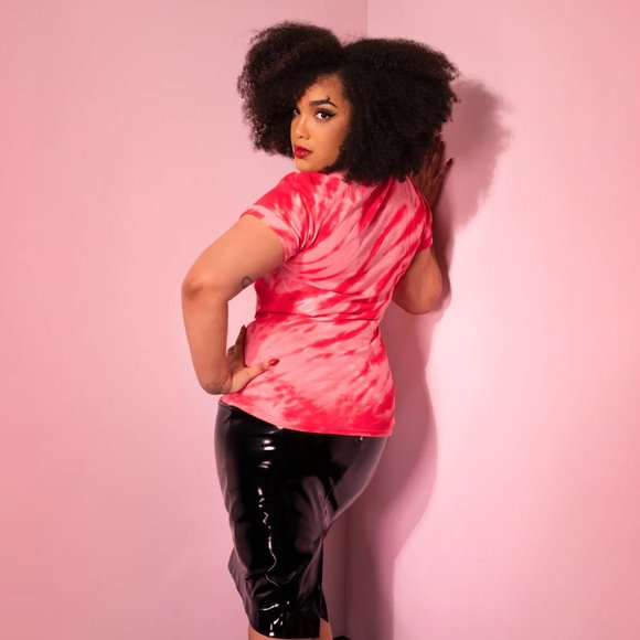 Vixen by Micheline Pitt It: Chapter 2™ "Come Home" Red Tie Dye Tee, Size 3x NWT - Picture 2 of 4